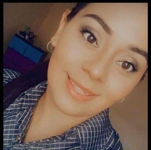 Meet your Posher, Lucy